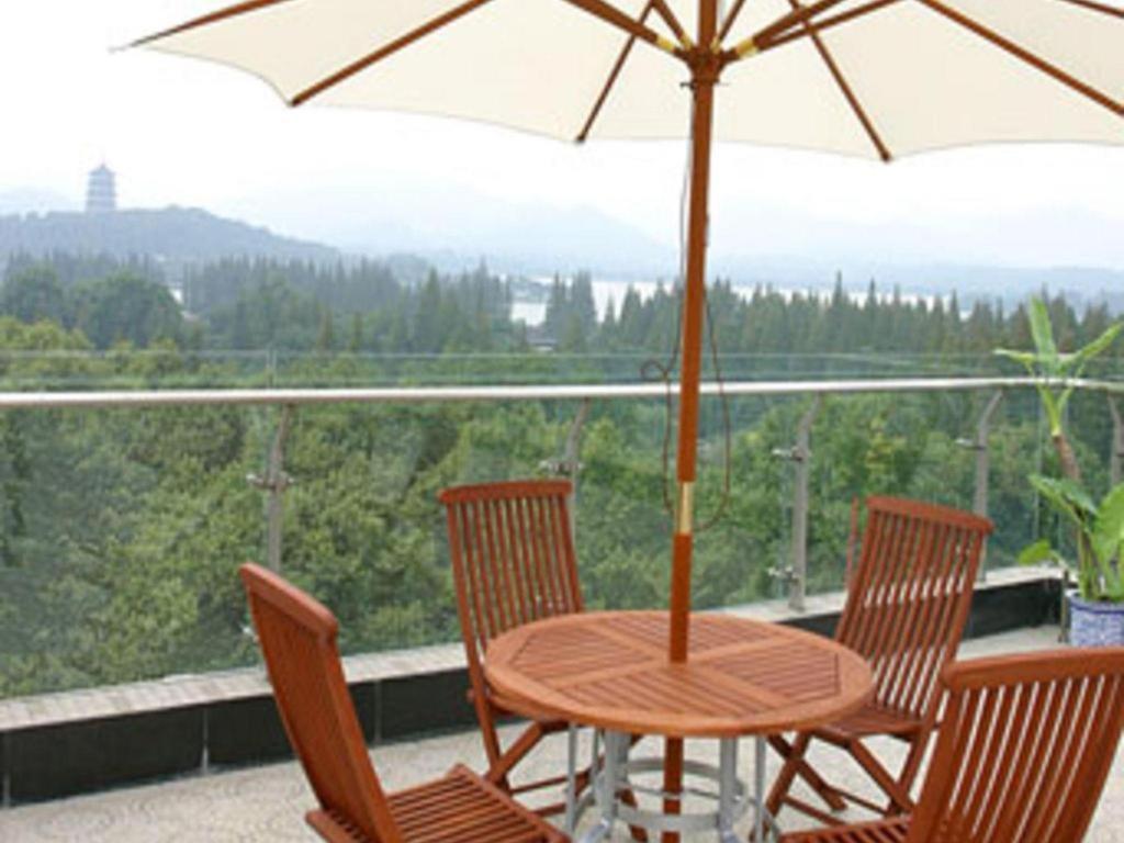 Wuyang Holiday Hotel Hangzhou Exterior photo